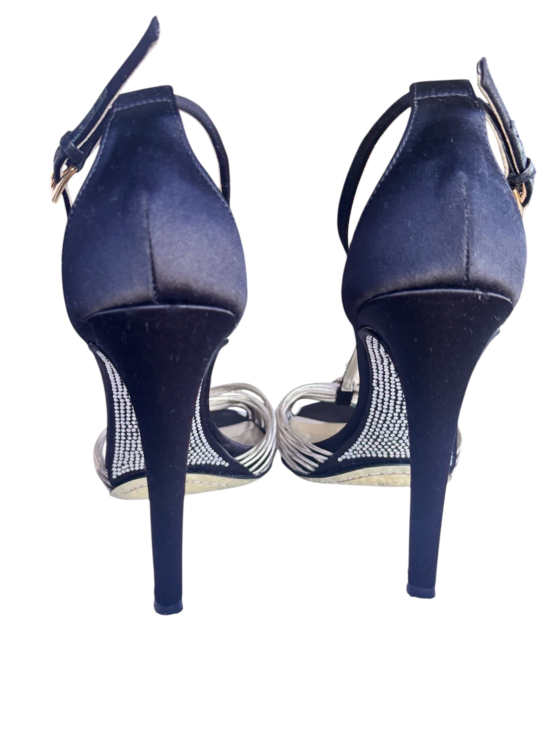 Valentino Garavani Gold Crystal Pumps 38